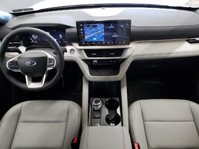 New 2027 Star White Metallic Tri-Coat Ford Active image 15