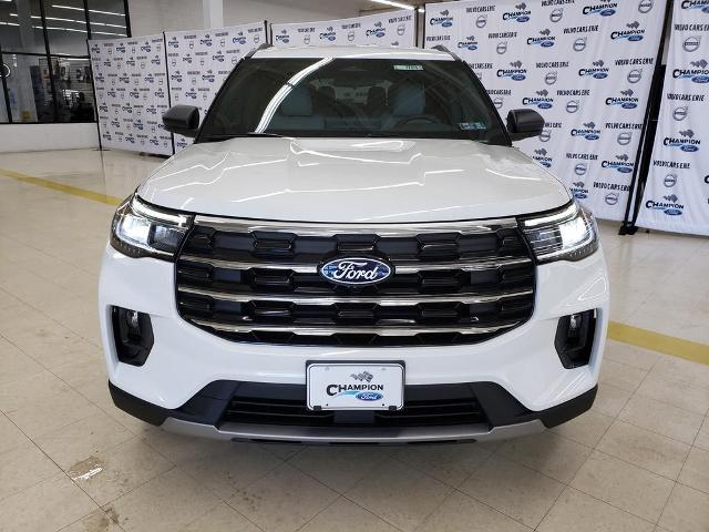 New 2027 Star White Metallic Tri-Coat Ford Active image 2