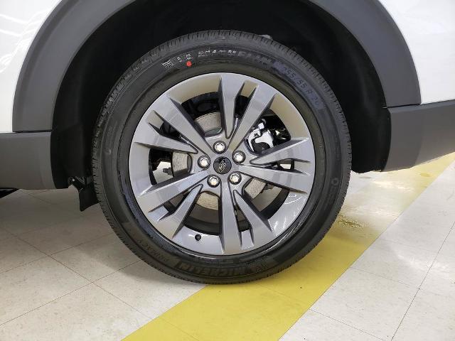 New 2027 Star White Metallic Tri-Coat Ford Active image 27