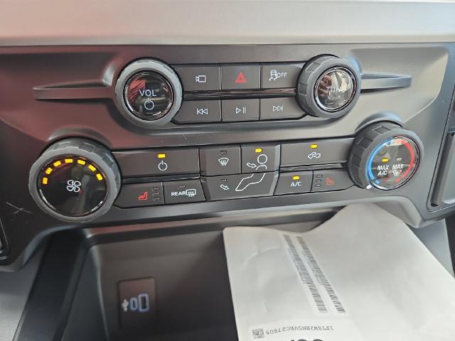 New 2027 Carbonized Gray Metallic Ford F-250® XLT image 32