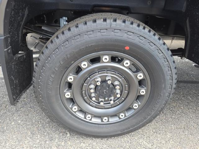 New 2027 Carbonized Gray Metallic Ford F-250® XLT image 23