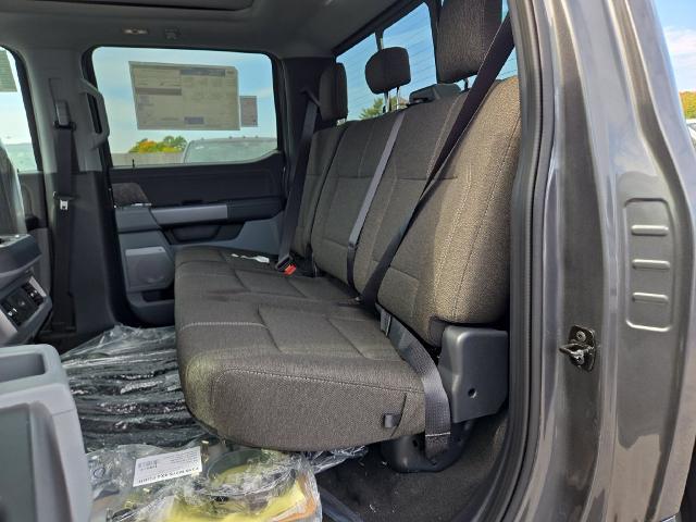 New 2027 Carbonized Gray Metallic Ford F-250® XLT image 25