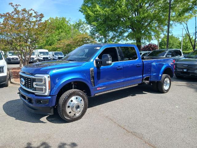 2026 Ford F-450 Super Duty Platinum
