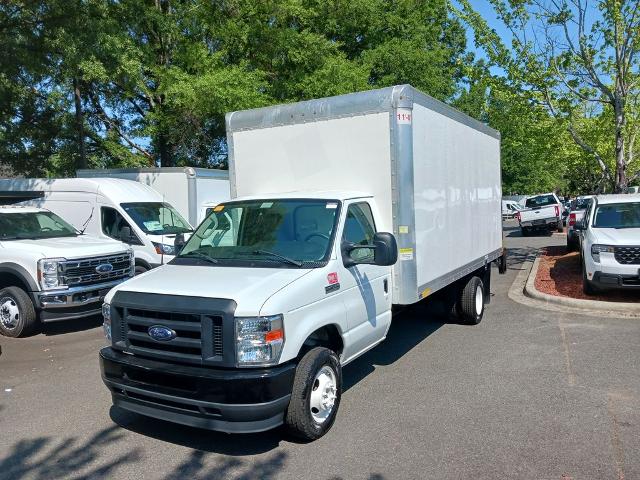 2024 Ford E-Series E-450 SD