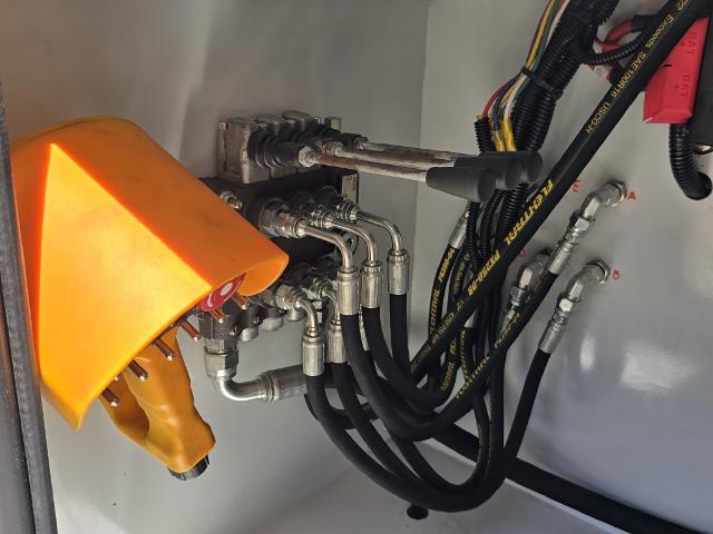 New 2025 Oxford White Ford F-750 SD Diesel Straight Frame image 19