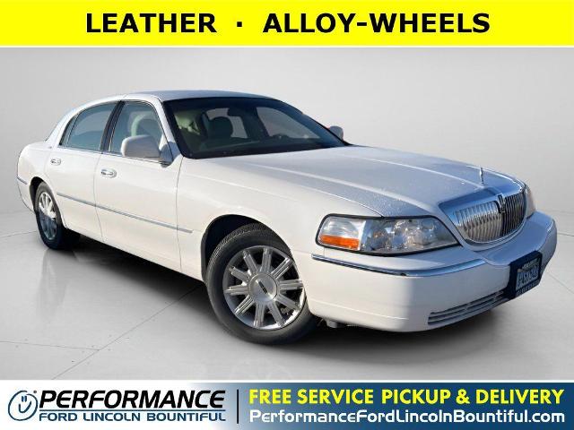 2010 Lincoln Town Car Signature Limited