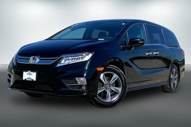 Used 2018 Honda Odyssey Touring with VIN 5FNRL6H81JB028601 for sale in Kansas City, KS