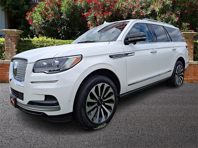2024 Lincoln Navigator