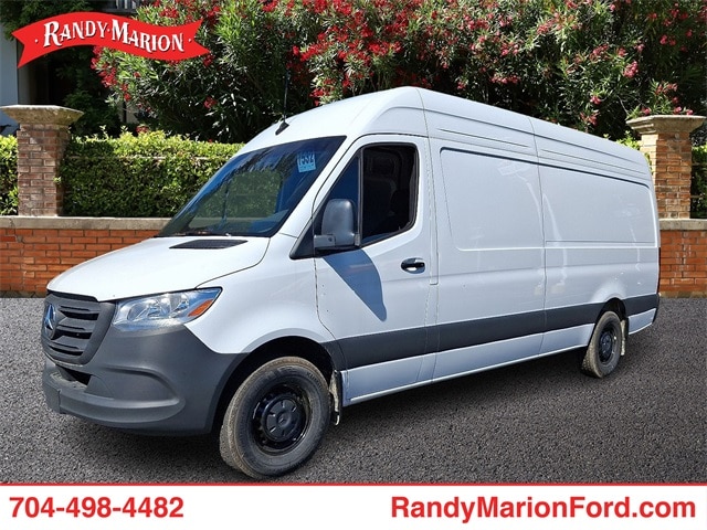 2025 Mercedes-Benz Sprinter Cargo Van