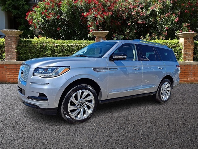 2024 Lincoln Navigator