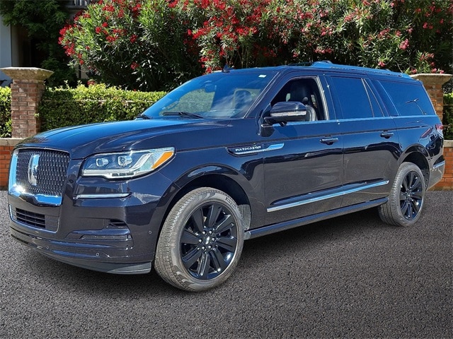 2023 Lincoln Navigator L