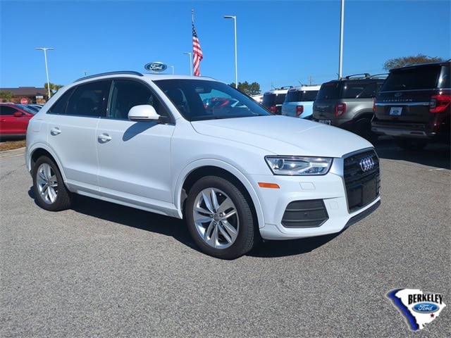 2016 Audi Q3