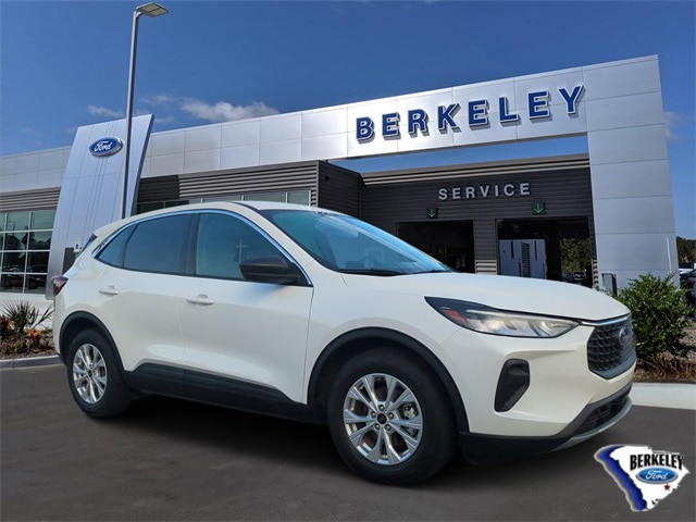 2023 Ford Escape