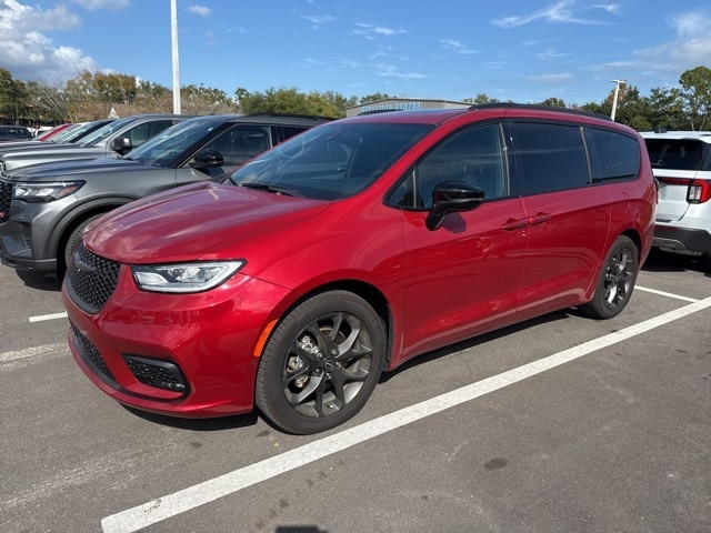 2025 Chrysler Pacifica