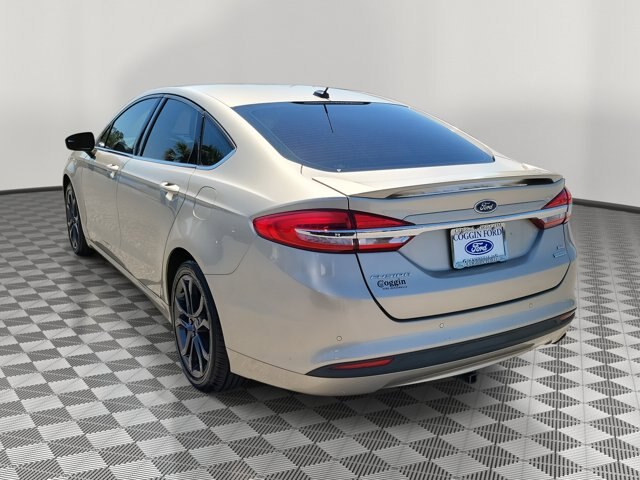 Used 2018 Ford Fusion SE with VIN 3FA6P0HD9JR195858 for sale in Tampa, FL