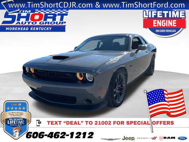 2023 Dodge Challenger R/T's photo