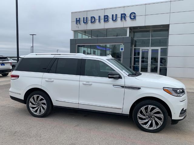 2023 Lincoln Navigator