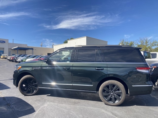 2024 Lincoln Navigator