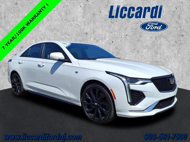 2022 Cadillac CT4