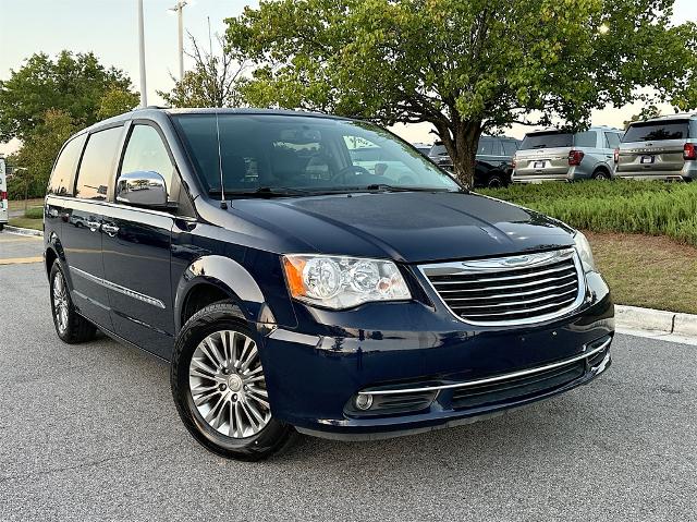 2015 Chrysler Town & Country