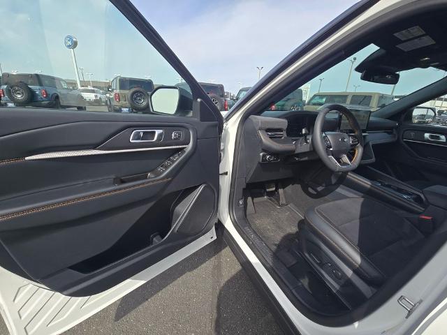 New 2026 Star White Metallic Tri-Coat Ford Tremor® image 47
