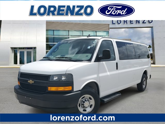2022 Chevrolet Express Passenger