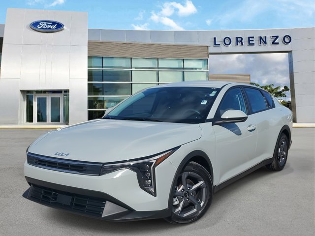 2025 Kia K4