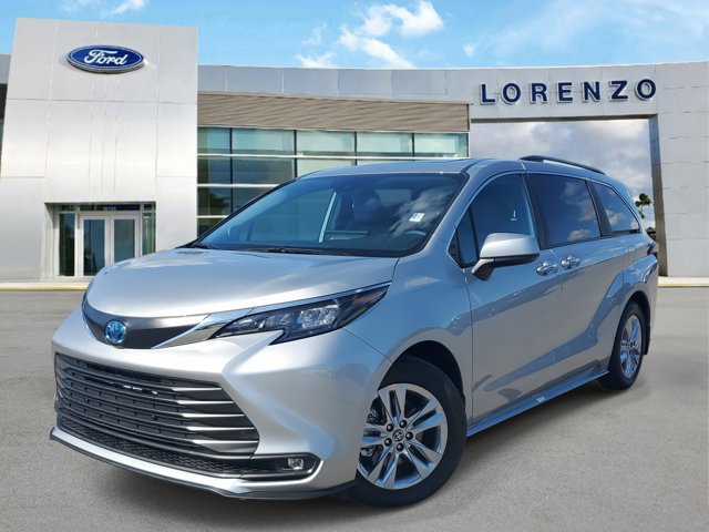 2025 Toyota Sienna