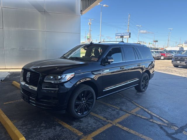 2023 Lincoln Navigator L