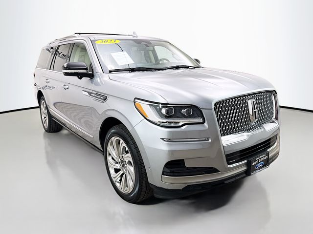 2023 Lincoln Navigator L
