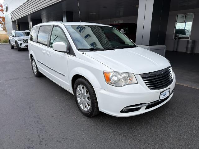 2016 Chrysler Town & Country