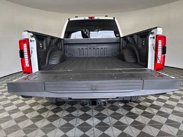 New 2026 Star White Metallic Tri-Coat Ford F-350® King Ranch® image 21