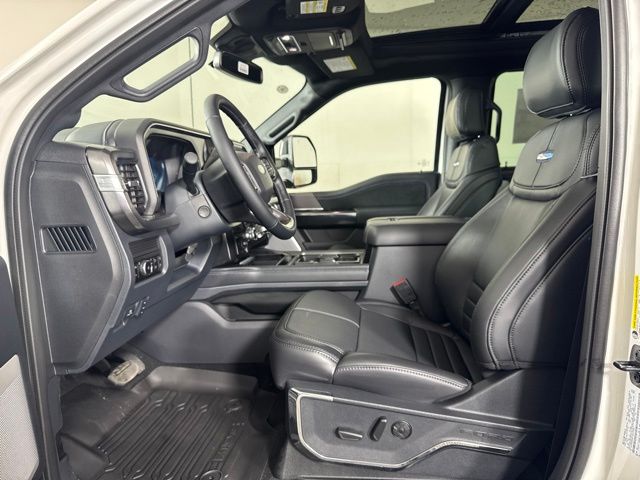 New 2026 Star White Metallic Tri-Coat Ford F-350® Platinum® image 10