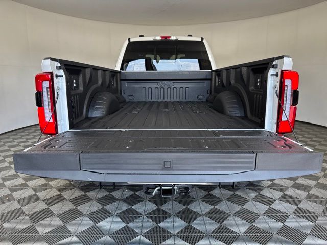 New 2026 Star White Metallic Tri-Coat Ford F-350® Platinum® image 19