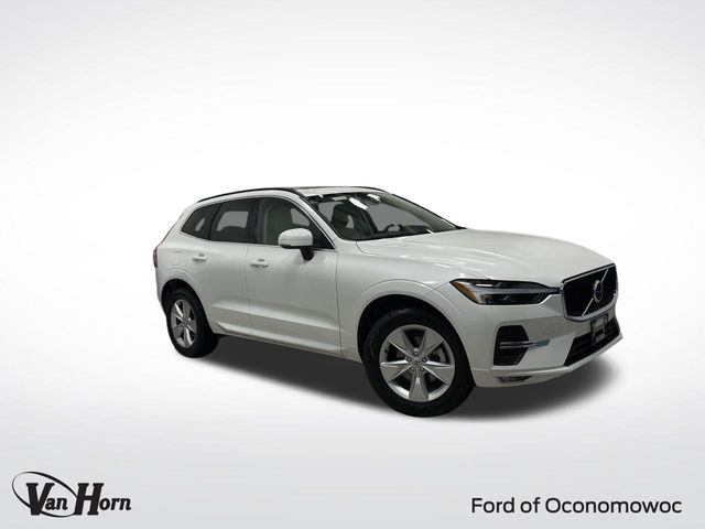 2022 Volvo XC60 B5 Momentum