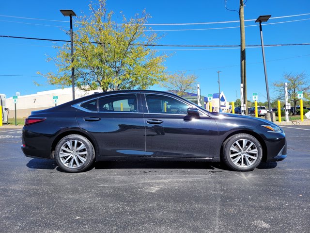 2020 Lexus ES