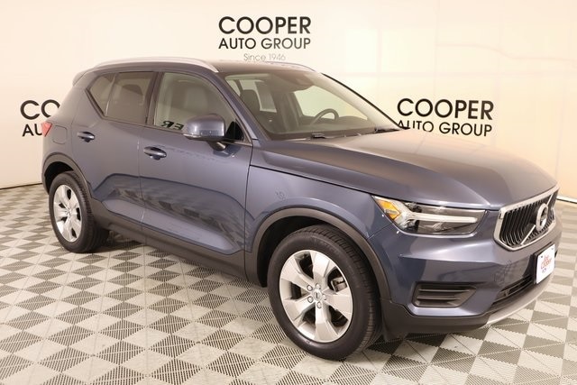 2022 Volvo XC40