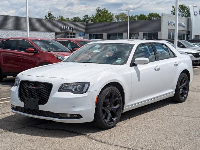 2022 Chrysler 300