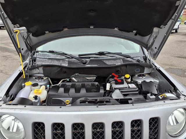 Used 2016 Billet Silver Metallic Jeep  image 31