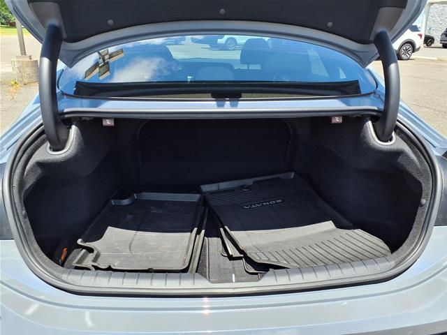 Used 2024  Hyundai  image 30