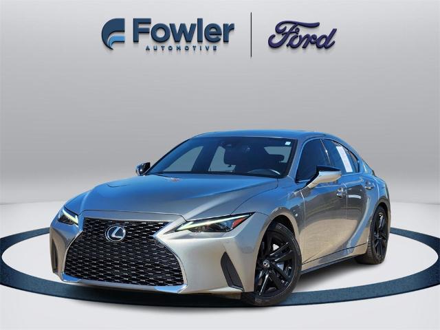 2022 Lexus IS