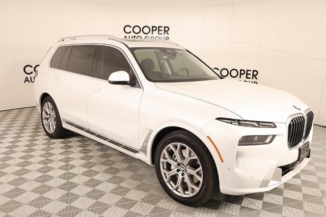 2023 BMW X7