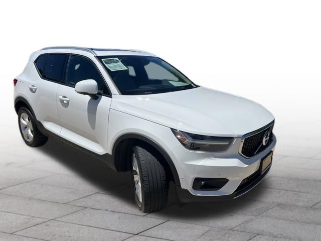 2019 Volvo XC40 T5 Momentum