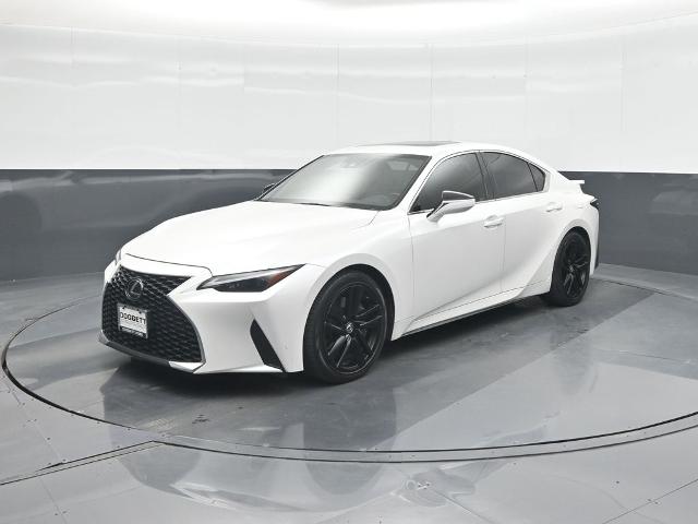 2021 Lexus IS