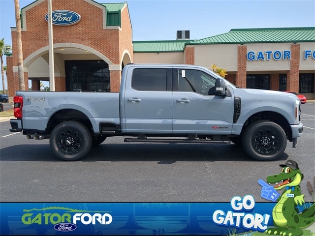 New 2025 Ford Super Duty F-350 SRW LARIAT New 2025 Ford Super Duty F-350 SRW LARIAT