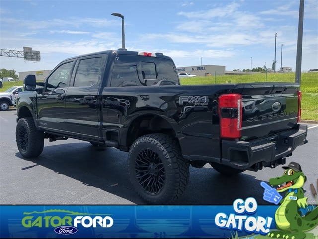 New 2025 Ford Super Duty F-250 SRW LARIAT New 2025 Ford Super Duty F-250 SRW LARIAT