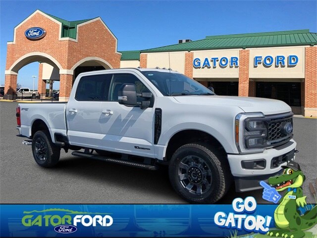 New 2024 Ford Super Duty F-250 SRW LARIAT New 2024 Ford Super Duty F-250 SRW LARIAT