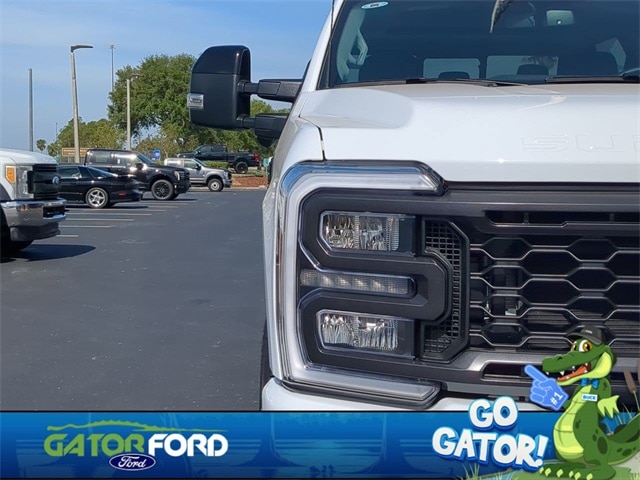 New 2024 Ford Super Duty F-250 SRW LARIAT New 2024 Ford Super Duty F-250 SRW LARIAT