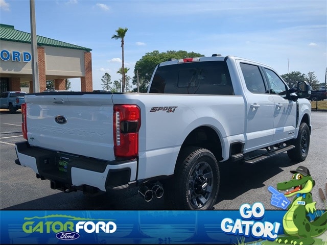 New 2024 Ford Super Duty F-250 SRW LARIAT New 2024 Ford Super Duty F-250 SRW LARIAT