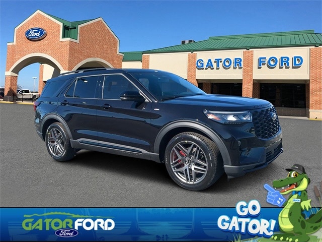 2026 Ford Explorer ST-LINE's photo